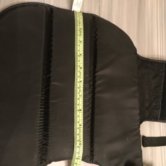 Outward Hound Pet Flotation Vest Pet Saver Lifejacket - Picture 6 of 7